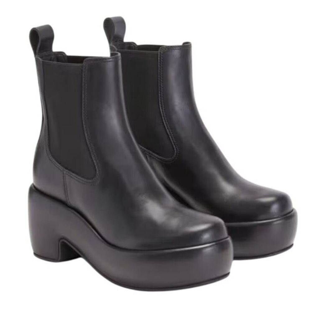 EVERLANE The Puffa Chelsea Boot Black Leather Pull On High Heel Platform 11 NEW